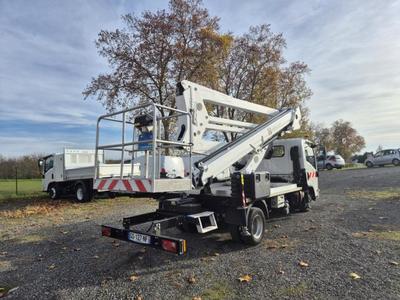 Isuzu M21 t 3.5t H Nacelle Socage 24d