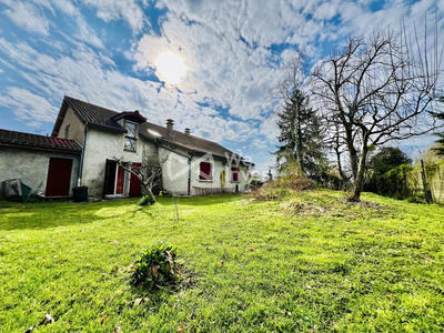 Maison - 262 m² - 14 pièces