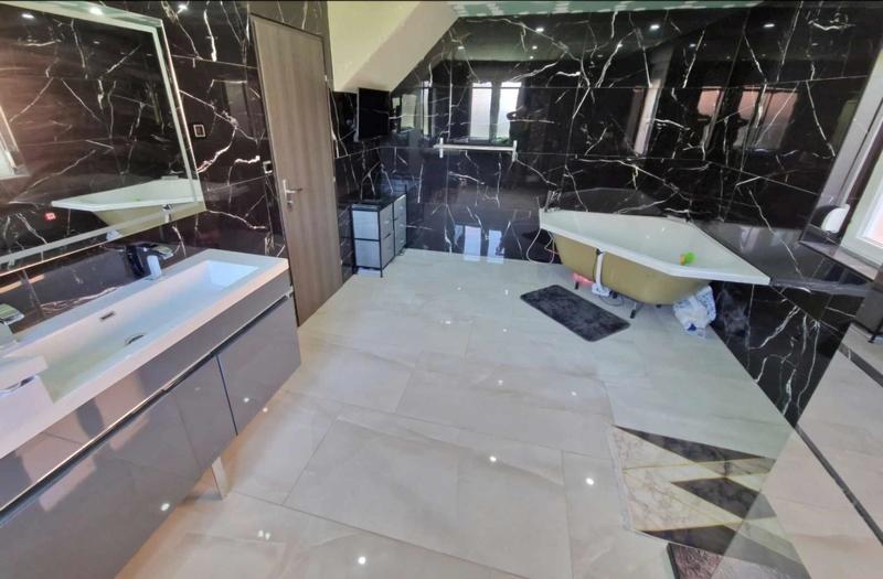 Maison - 170 m² - 5 pièces