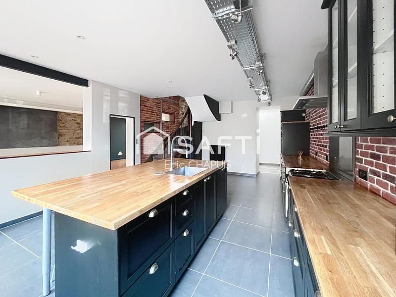 Maison - 199 m² - 6 pièces