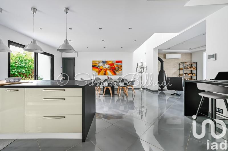 Maison - 190 m² - 6 pièces