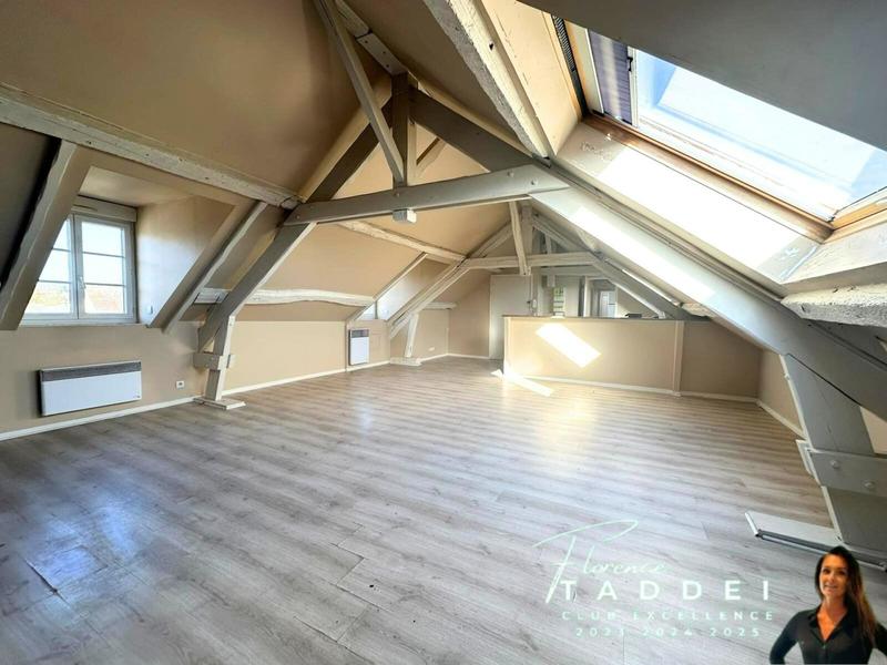 Appartement - 85 m² - 4 pièces