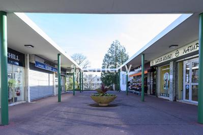 Bureau - 62 m² - 2 pièces