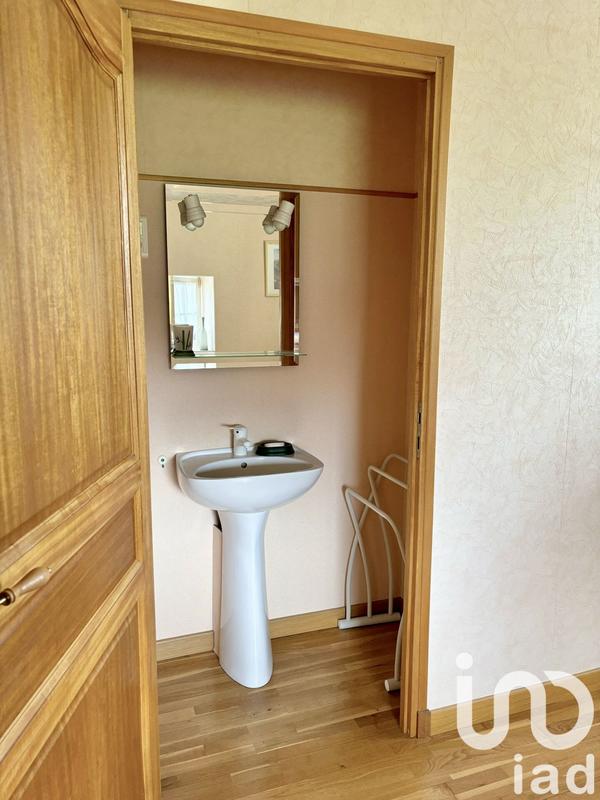 Maison - 229 m² - 9 pièces