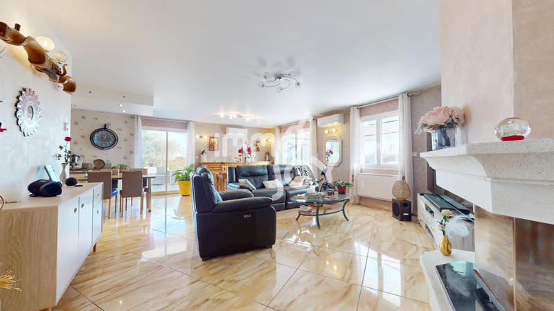 Maison - 171 m² - 7 pièces