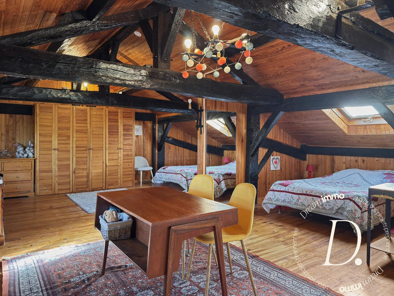 Maison ancienne - 250 m² - 9 pièces