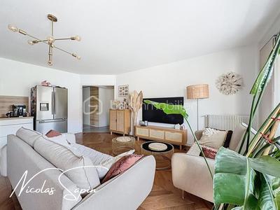 Appartement - 106 m² - 4 pièces