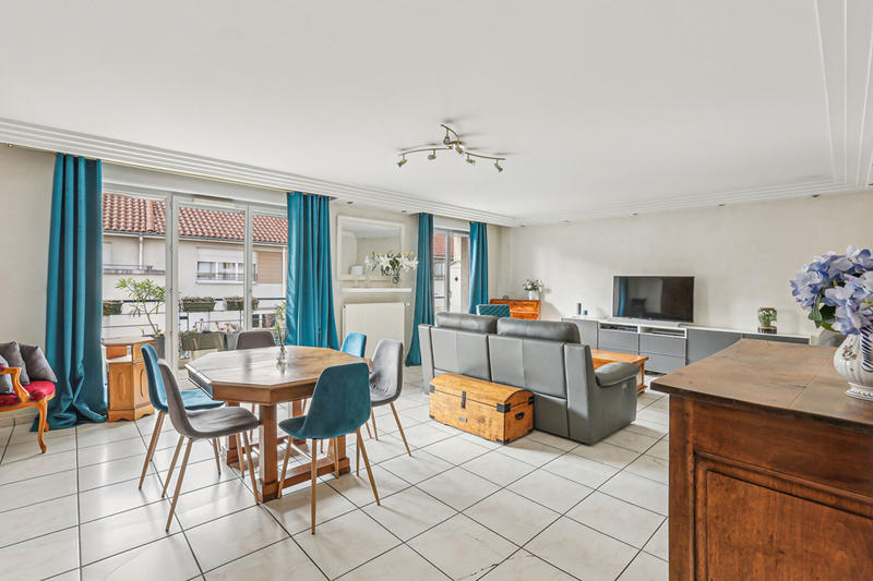 Local commercial - 140 m² - 5 pièces