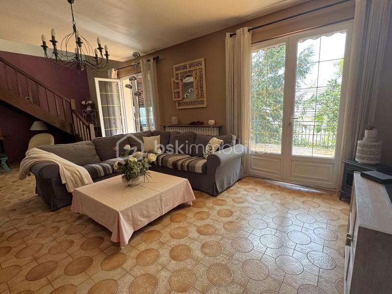 Maison - 141 m² - 6 pièces