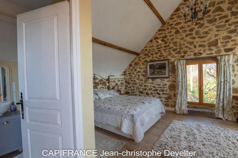 Maison en pierre - 172 m² - 6 pièces