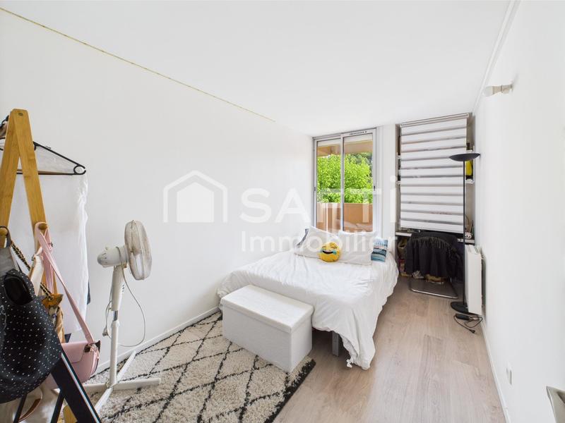 Appartement - 94 m² - 4 pièces