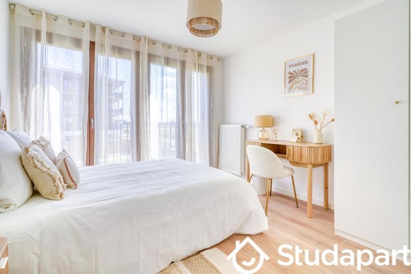 Chambre - 11 m² - 1 pièce