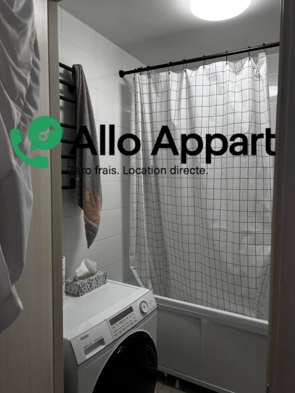 Studio - 25 m² - 2 pièces