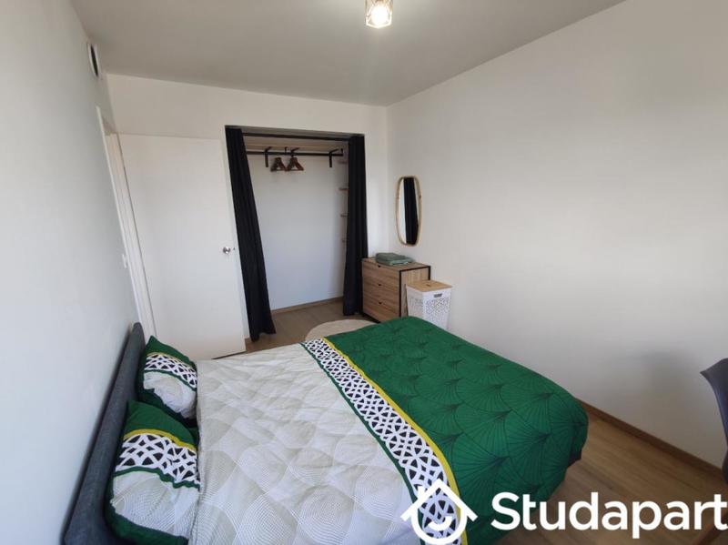 Chambre - 10 m² - 1 pièce