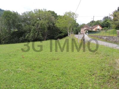 Terrain constructible - 4 187 m²