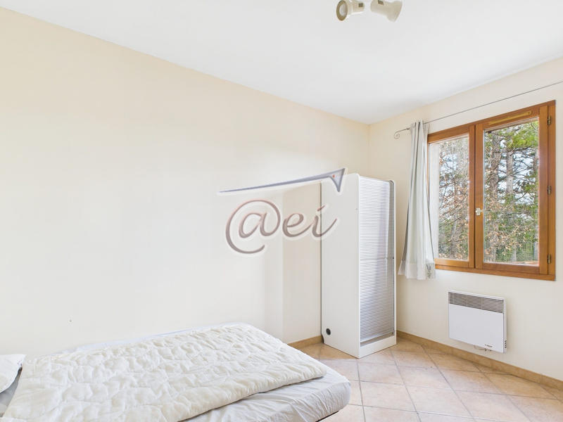 Villa - 100 m² - 5 pièces