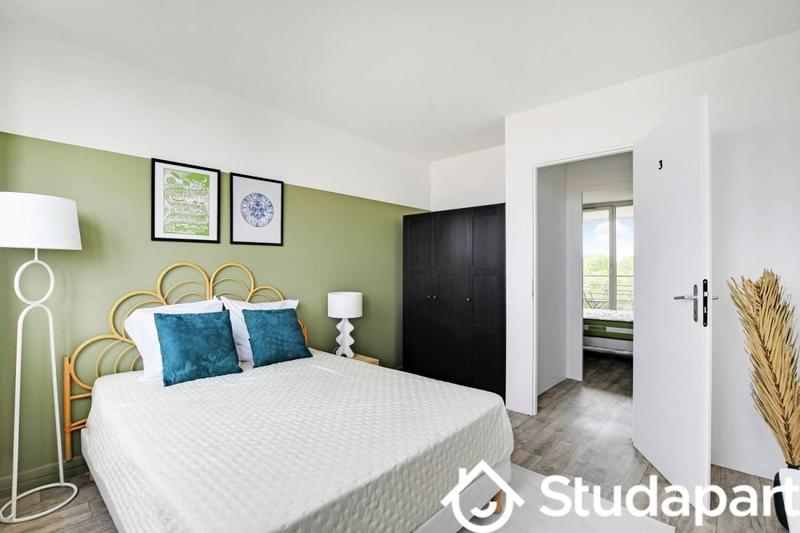 Chambre - 10 m² - 1 pièce