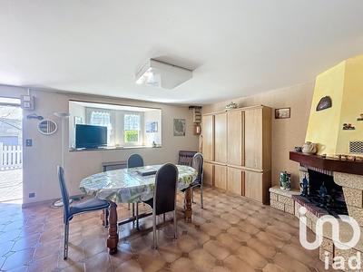 Maison - 199 m² - 9 pièces