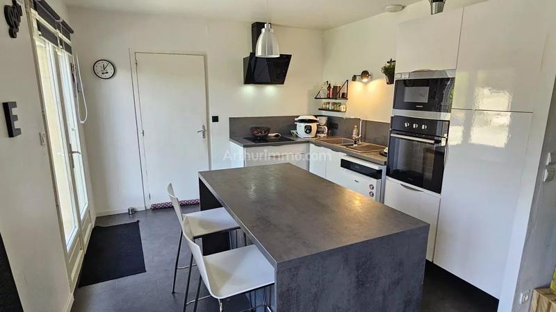 Maison - 93 m² - 5 pièces