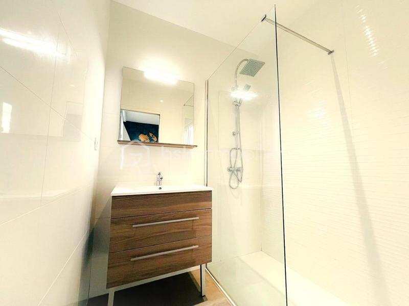 Appartement - 97 m² - 4 pièces