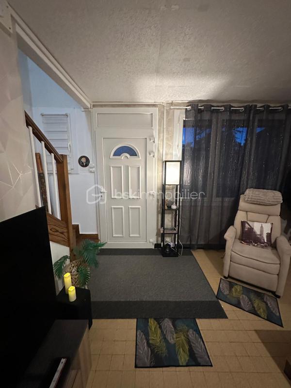 Maison - 102 m² - 6 pièces