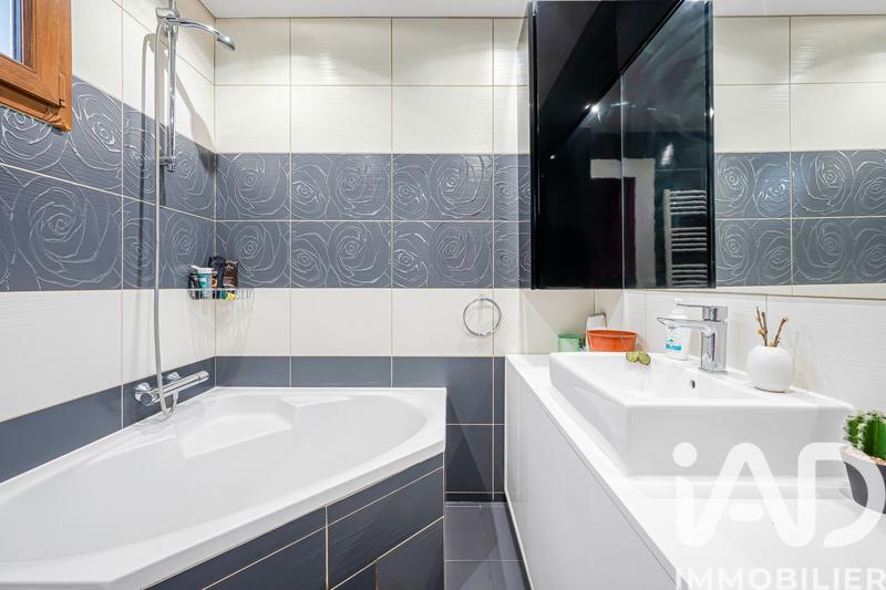 Maison de ville - 126 m² - 7 pièces