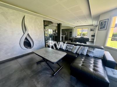 Maison - 140 m² - 6 pièces