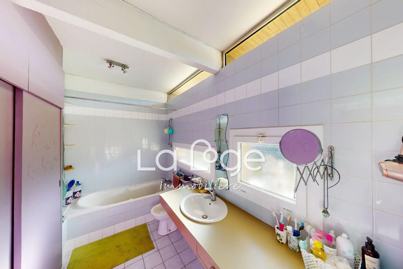 Maison - 160 m² - 4 pièces