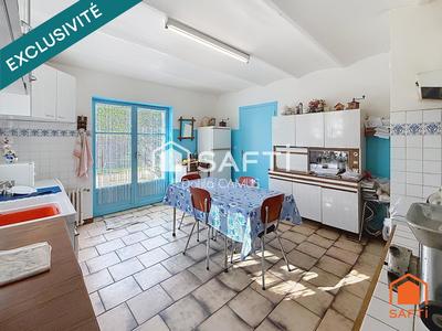 Maison - 140 m² - 6 pièces