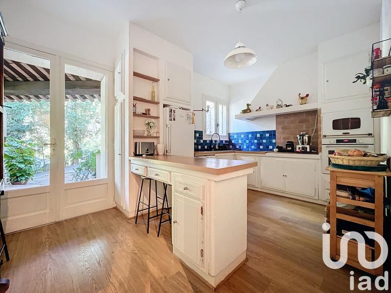 Maison - 233 m² - 7 pièces