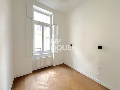 Appartement - 77 m² - 3 pièces