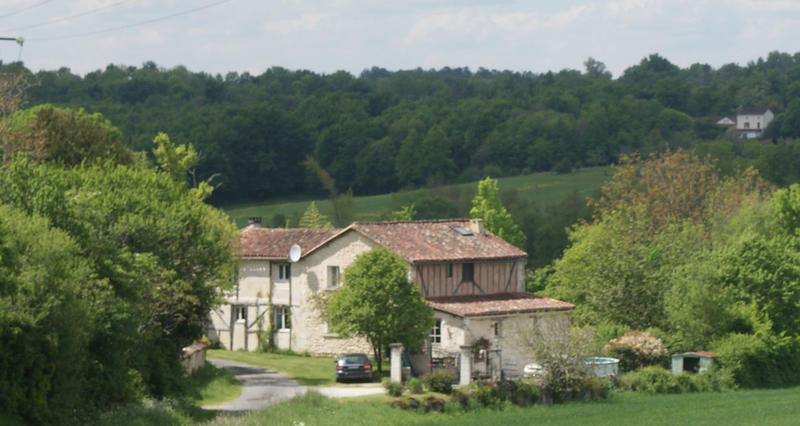 Maison - 240 m² - 7 pièces