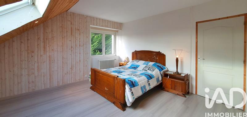 Maison - 216 m² - 7 pièces