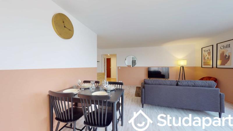 Chambre - 10 m² - 1 pièce