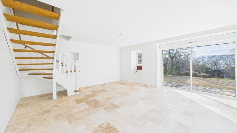 Maison - 202 m² - 6 pièces