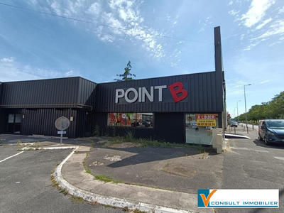 Local commercial - 832 m²