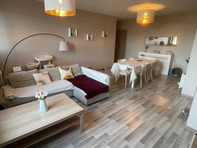 Appartement - 94 m² - 4 pièces