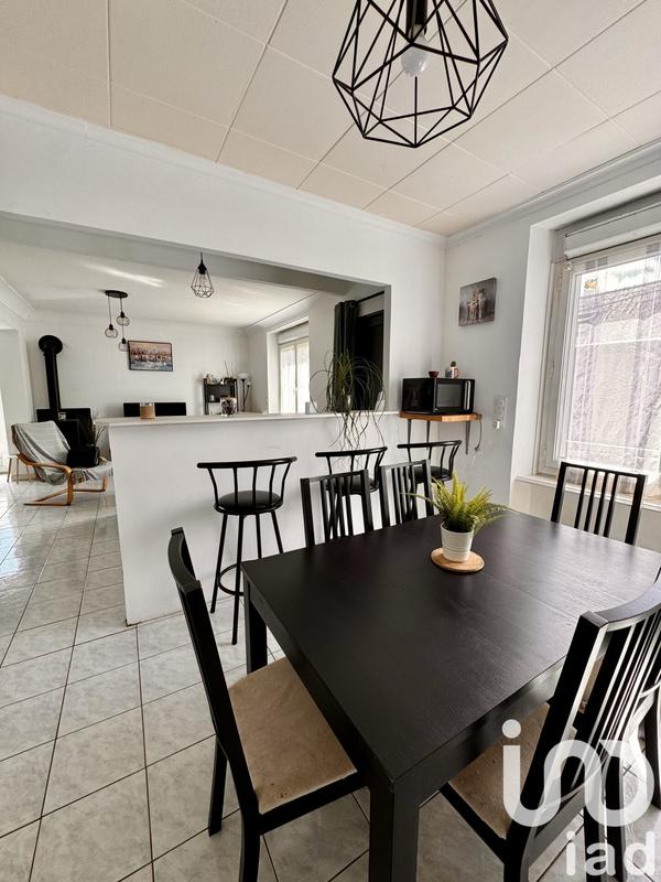 Maison - 122 m² - 6 pièces