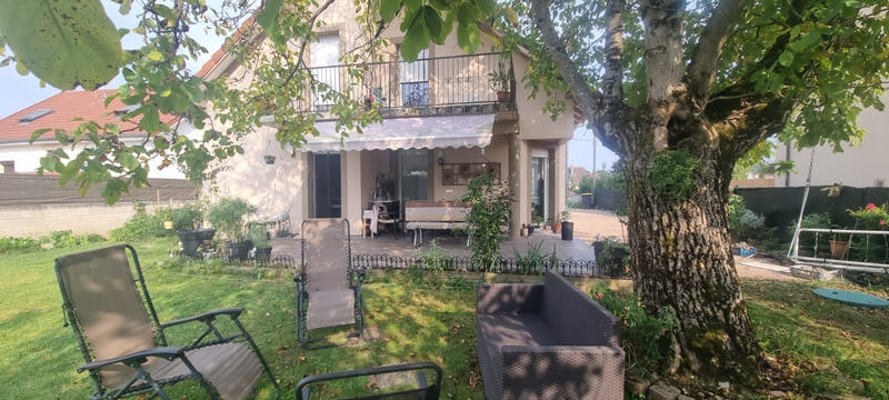 Maison - 151 m² - 6 pièces