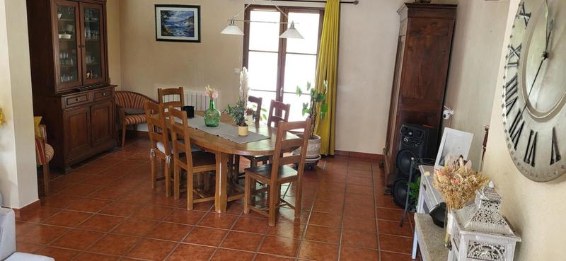 Maison - 236 m² - 7 pièces