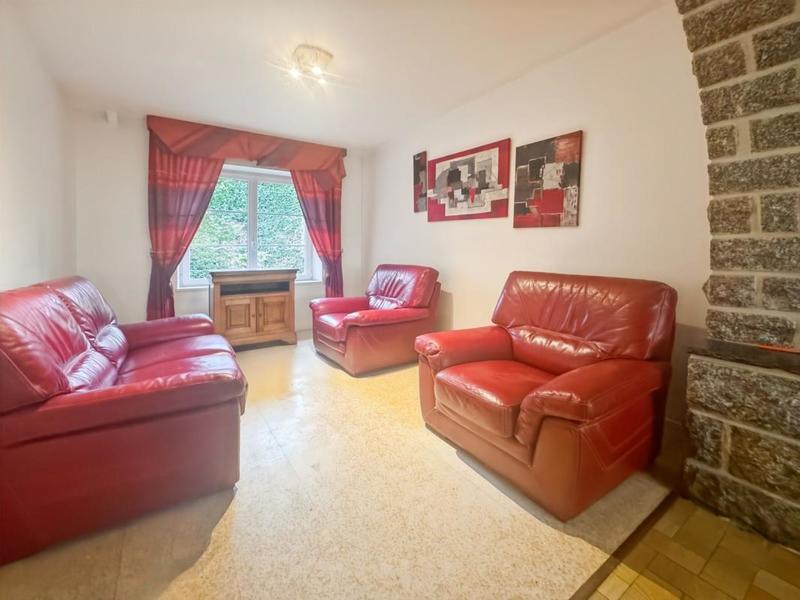 Propriété - 225 m² - 8 pièces