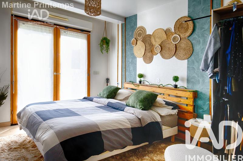 Maison - 141 m² - 8 pièces