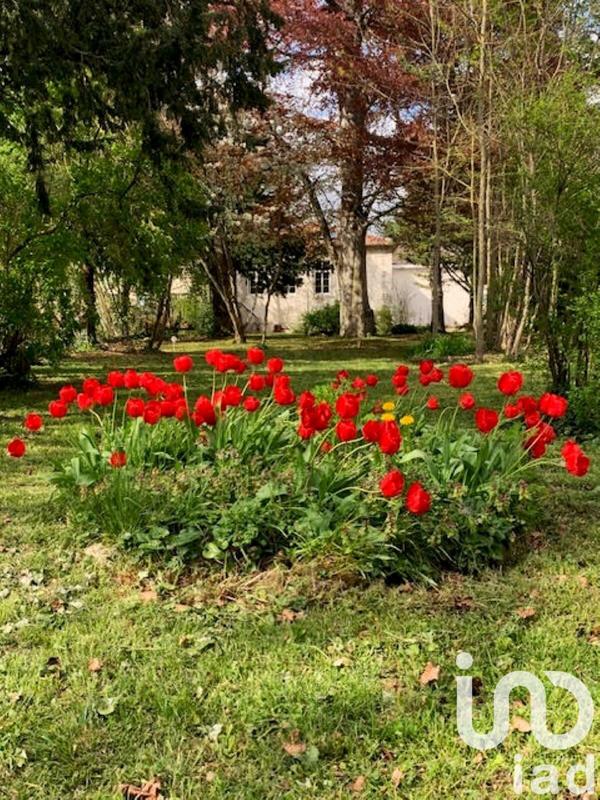 Maison - 300 m² - 6 pièces