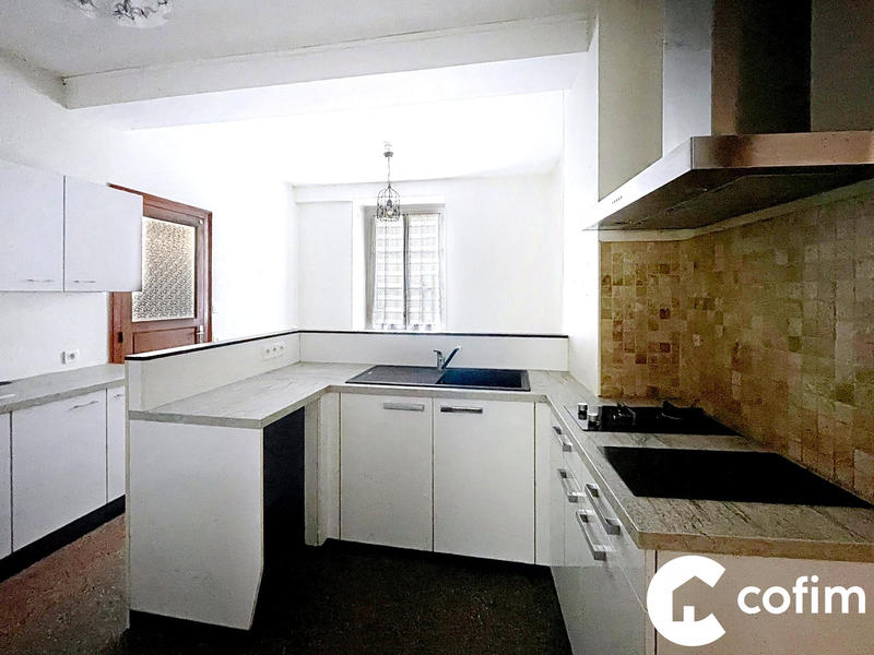 Maison - 165 m² - 6 pièces