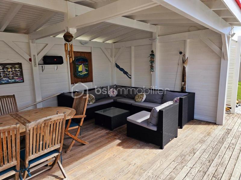 Propriété - 211 m² - 7 pièces