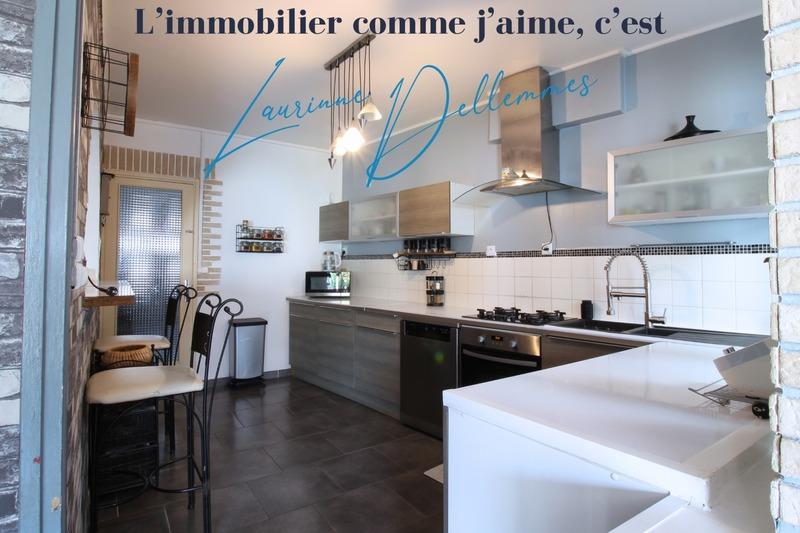 Maison - 193 m² - 9 pièces