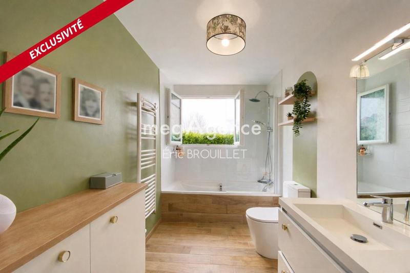 Maison - 144 m² - 8 pièces