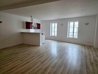Appartement - 95 m² - 3 pièces