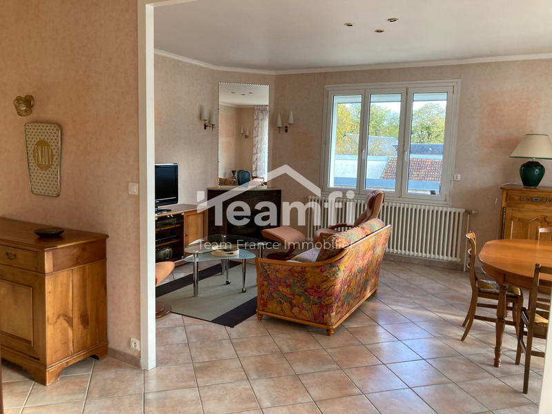 Maison - 180 m² - 5 pièces