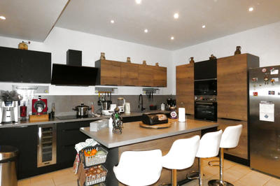 Appartement - 77 m² - 4 pièces